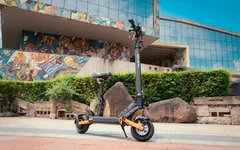 Сгъваем електрически скутер